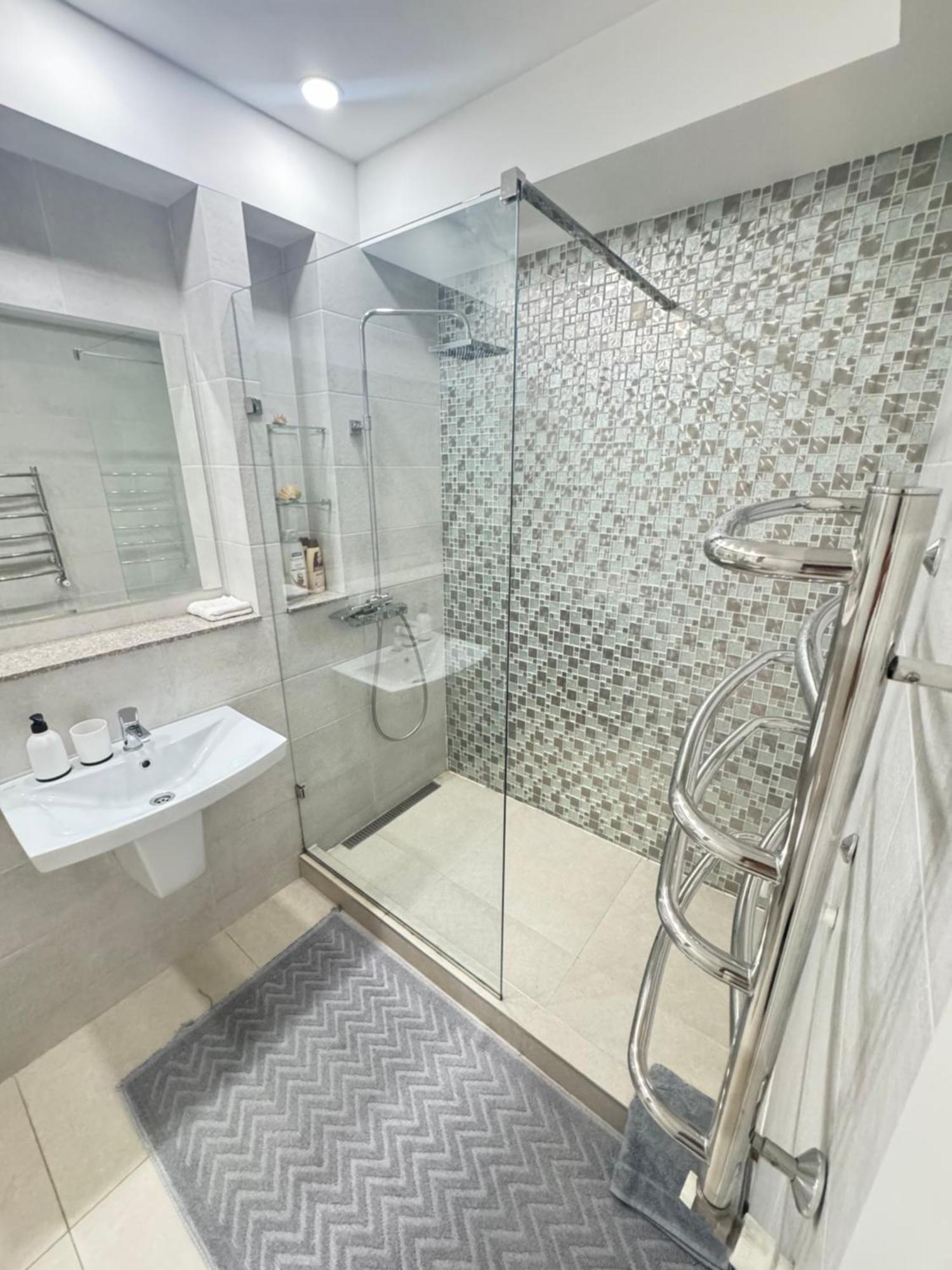 New Lux Apartment In Κισινάου Εξωτερικό φωτογραφία
